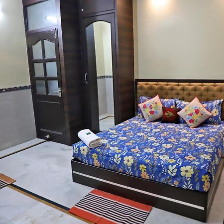 Hotel Traditional Inn 뉴델리 외부 사진