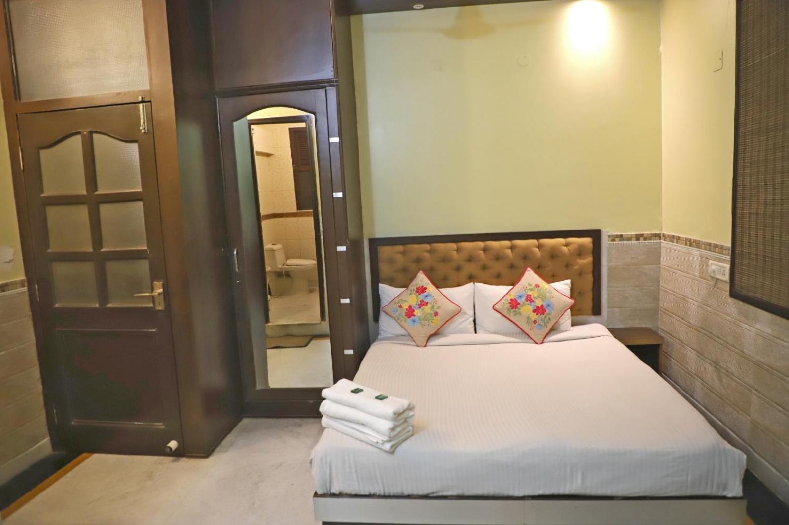 Hotel Traditional Inn 뉴델리 외부 사진